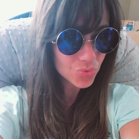 Round Dark Blue Lens Sunglasses - Picture 2 of 5